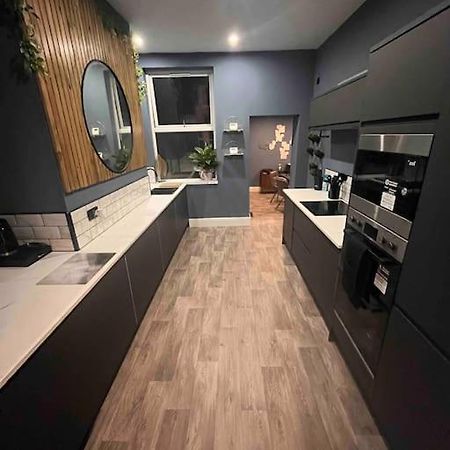 Modern 5 Bedroom Terraced Luxurious House Colwyn Bay Exterior foto