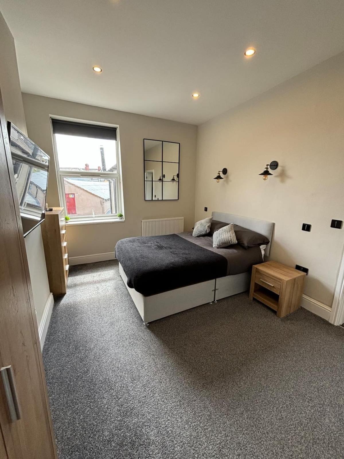 Modern 5 Bedroom Terraced Luxurious House Colwyn Bay Exterior foto